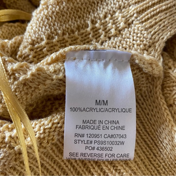 Hippie Rose harvest gold sleeveless knit top - Picture 7 of 7